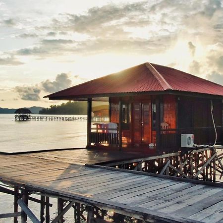 Coriana Dive Resort Waisai Екстериор снимка
