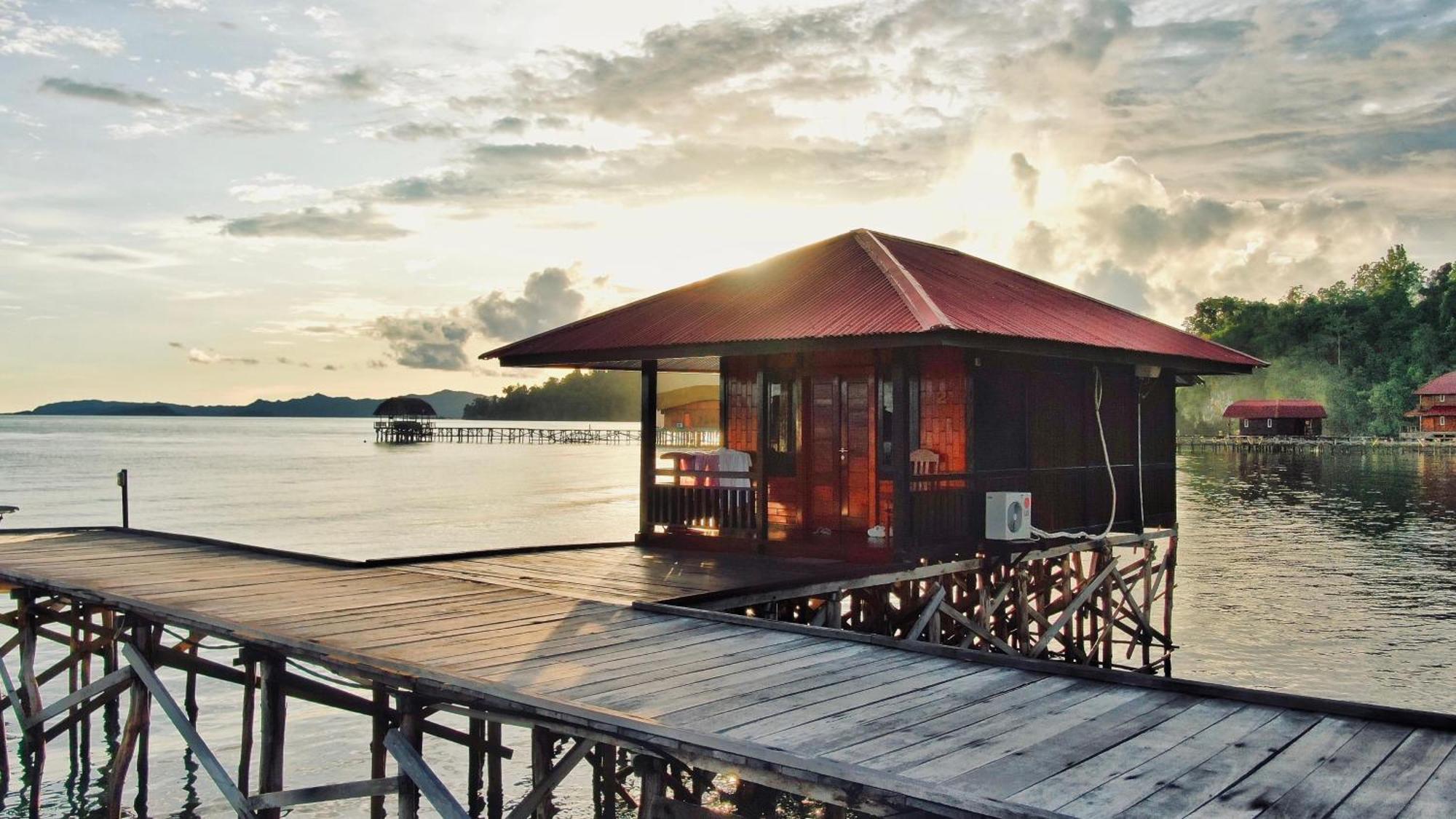 Coriana Dive Resort Waisai Екстериор снимка